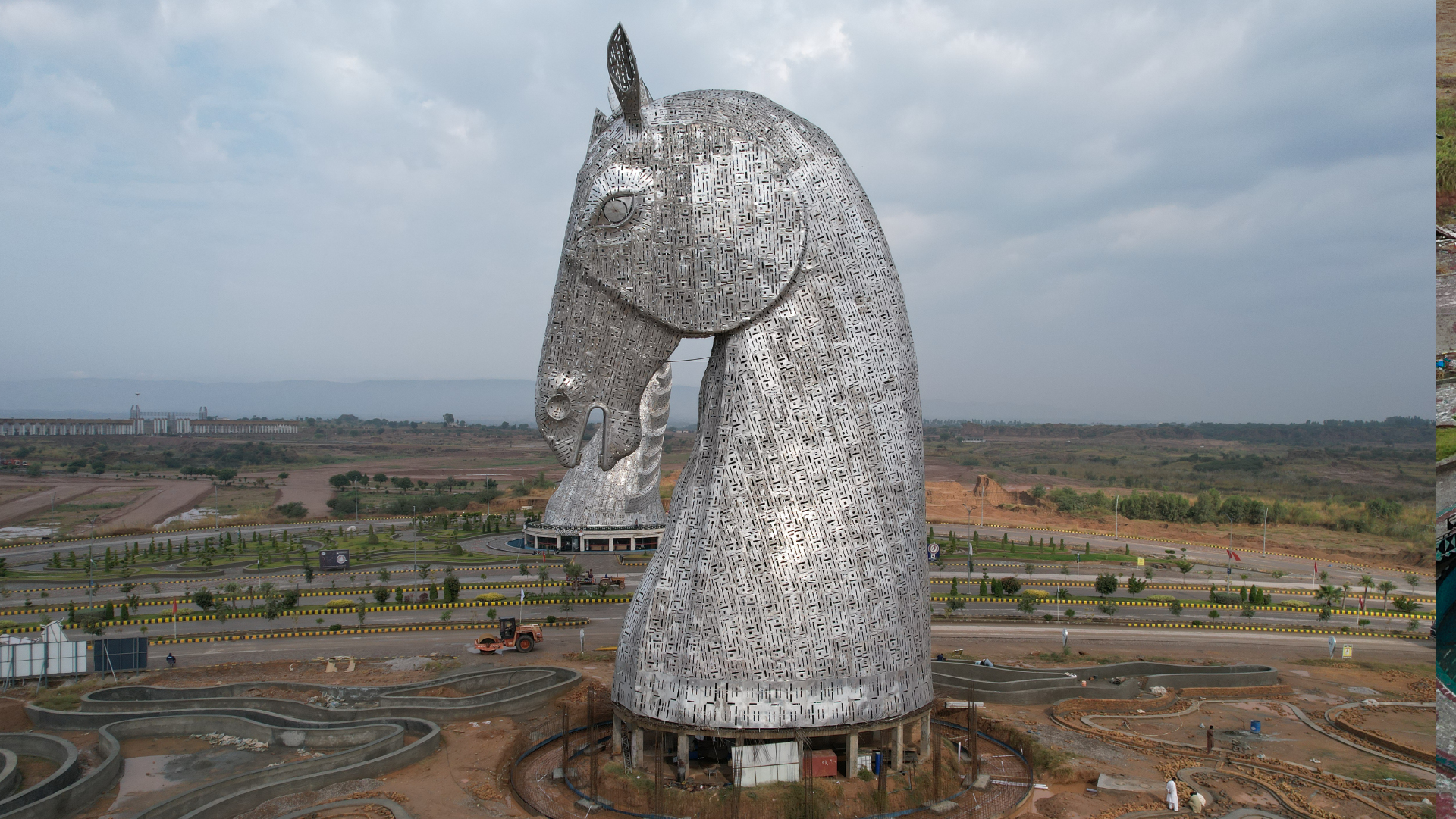 Worlds tallest Horse Mascot